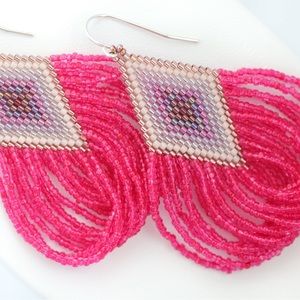 Sage’s Aura | Fuchsia + Orchid Petals | Handmade Beaded Earrings NWOT